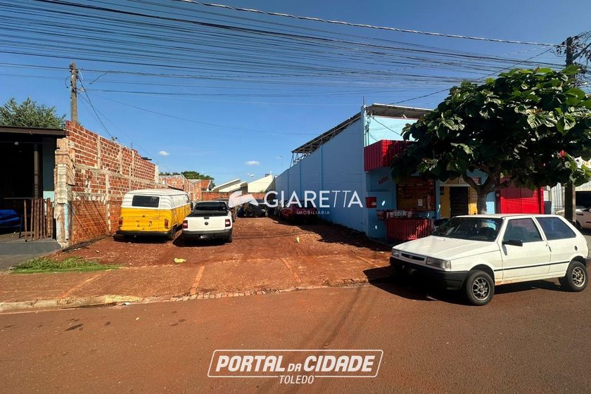 Terreno &agrave; venda - 250m&sup2; - JARDIM COOPAGRO