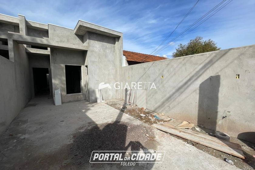 Casa &agrave; venda - 73m&sup2; - JARDIM COOPAGRO