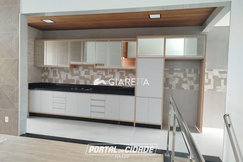 Sobrado &agrave; venda - 166m&sup2; - CENTRO