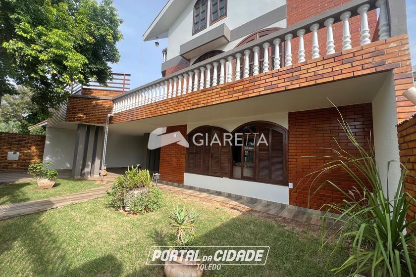 Casa &agrave; venda - 428m&sup2; - VILA INDUSTRIAL