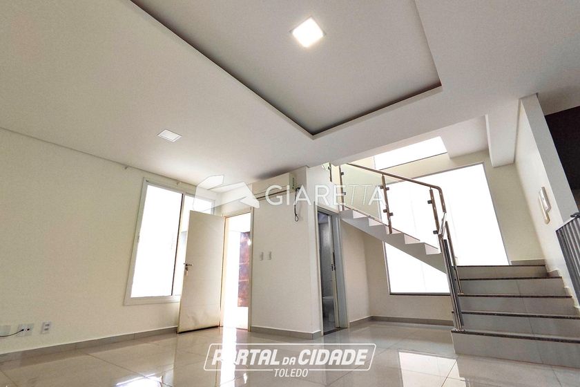 Sobrado para alugar - 208m&sup2; - JARDIM TOCANTINS