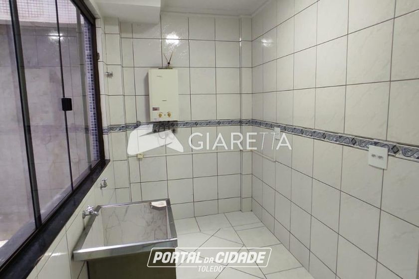 Apartamento para alugar - 90m&sup2; - CENTRO