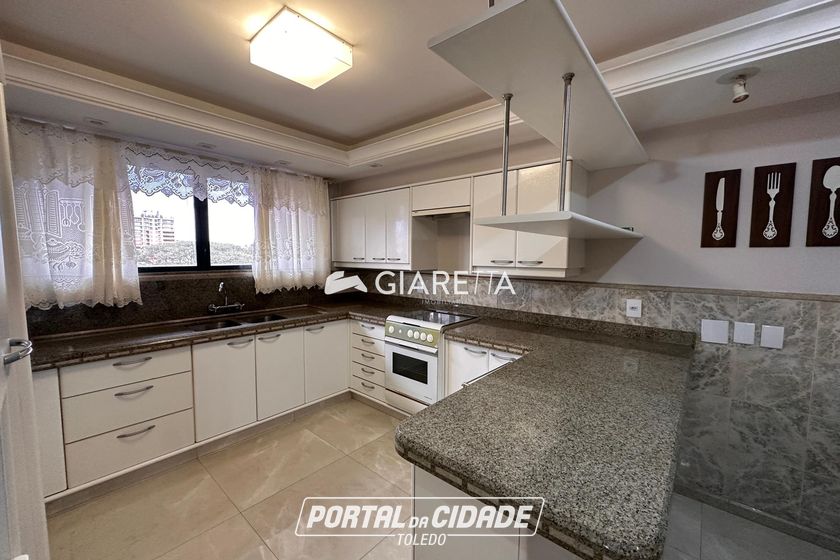 Apartamento &agrave; venda - 307m&sup2; - CENTRO