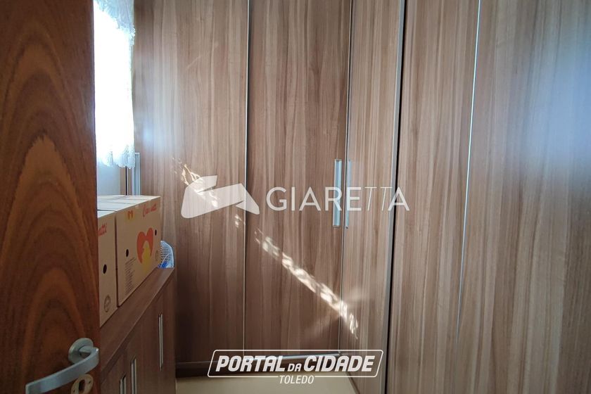 Sobrado &agrave; venda - 137m&sup2; - JARDIM GISELA