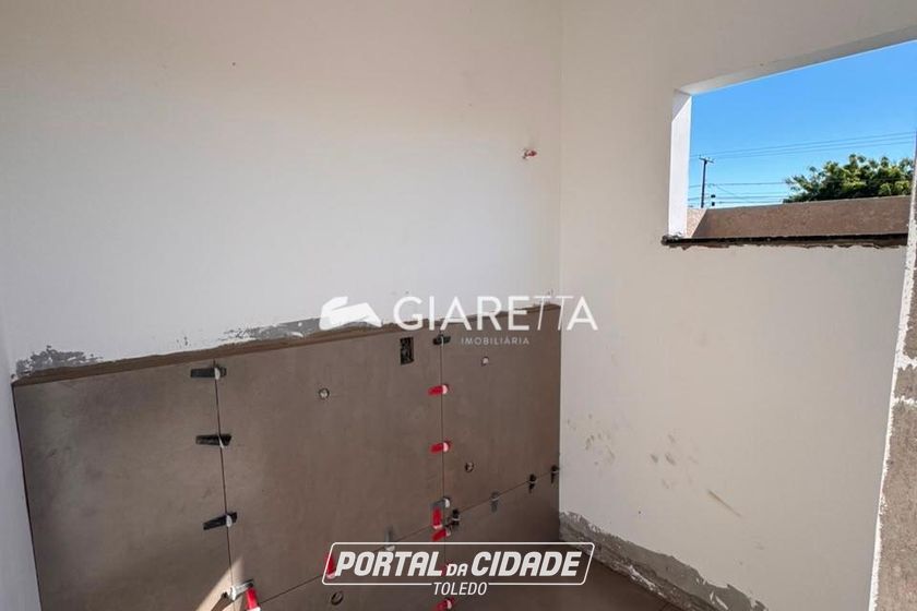Casa &agrave; venda - 64m&sup2; - JARDIM COOPAGRO