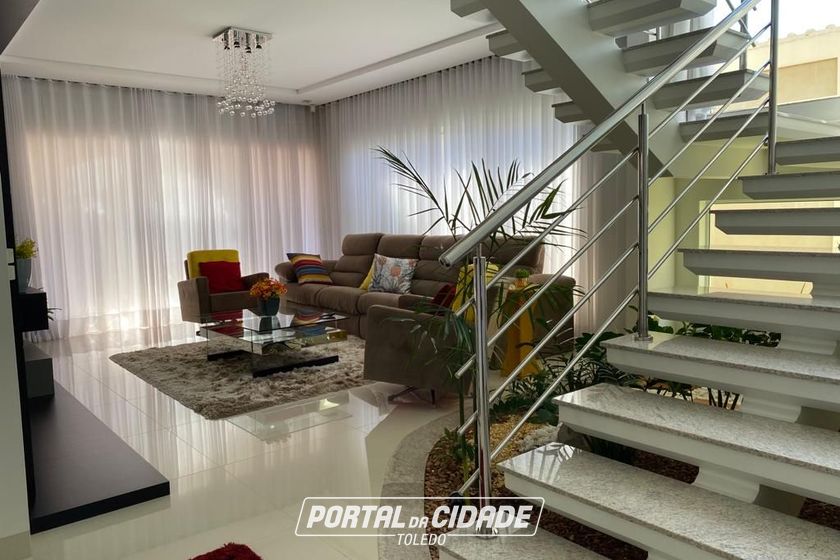 Sobrado &agrave; venda - 370m&sup2; - Ana Paula