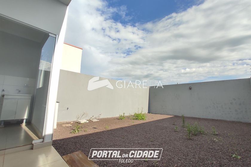 Casa para alugar - 88m&sup2; - JARDIM PANCERA