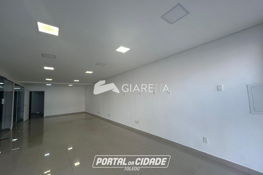 Sala Comercial para alugar - 64m&sup2; - CENTRO