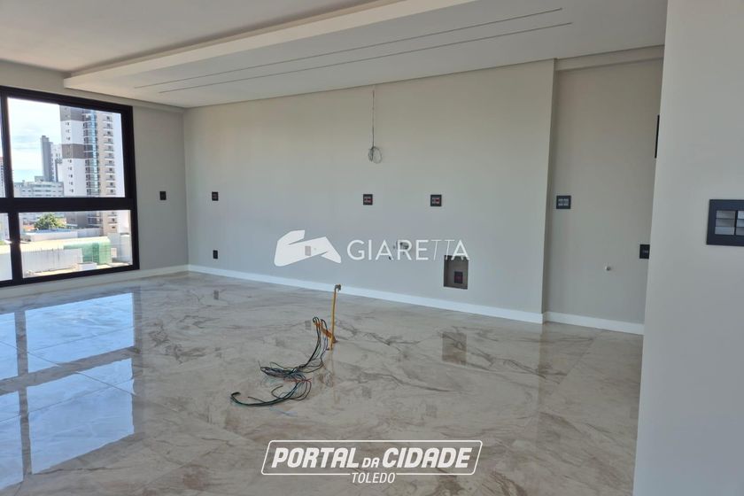 Apartamento &agrave; venda - 175m&sup2; - CENTRO