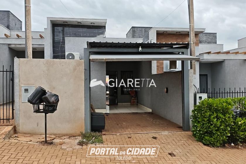 Casa &agrave; venda - 61m&sup2; - JARDIM COOPAGRO
