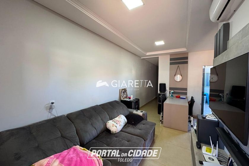 Casa &agrave; venda - 95m&sup2; - JARDIM COOPAGRO