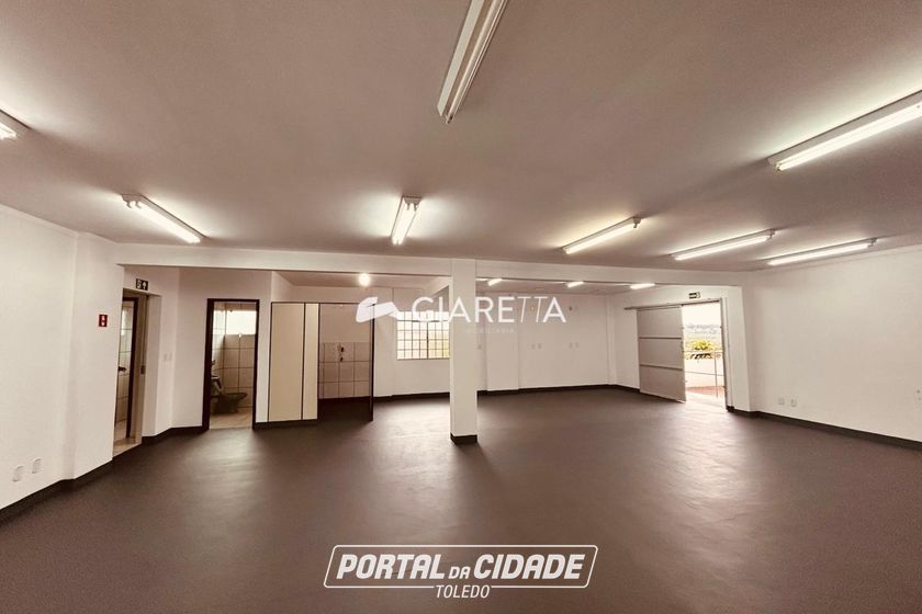 Sala Comercial para alugar - 120m&sup2; - CENTRO