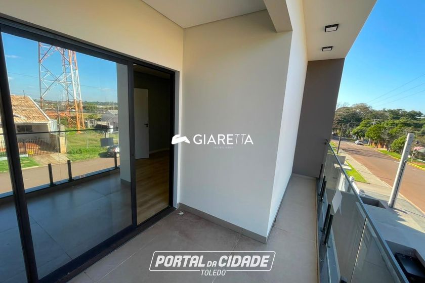 Sobrado &agrave; venda - 130m&sup2; - JARDIM PANCERA