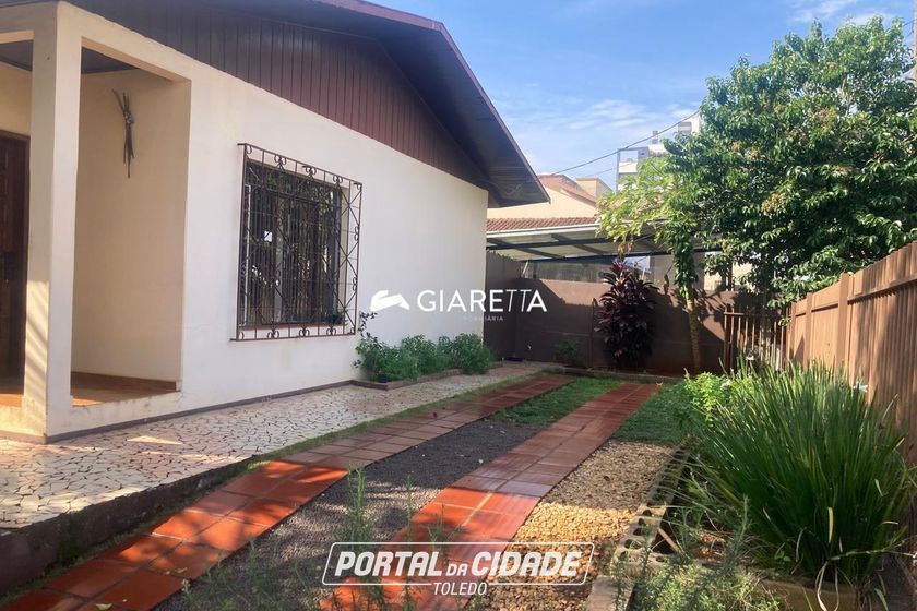 Casa para alugar - 141m&sup2; - CENTRO