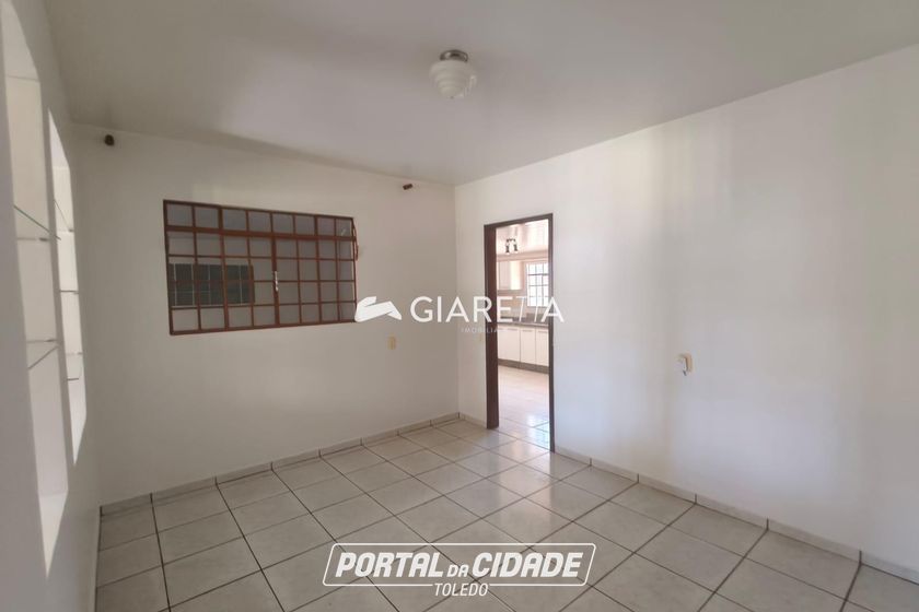 Sala Comercial para alugar - 120m&sup2; - JARDIM GISELA