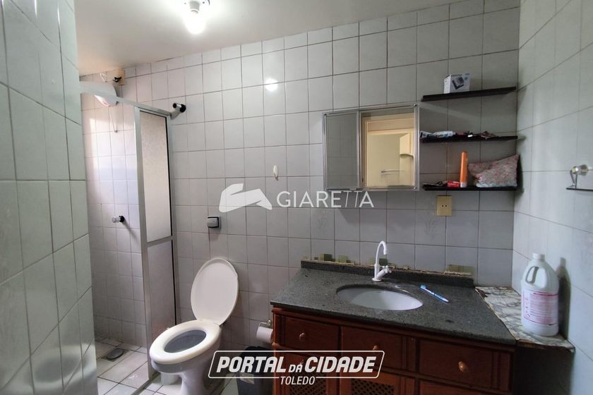 Apartamento para alugar - 72m&sup2; - CENTRO