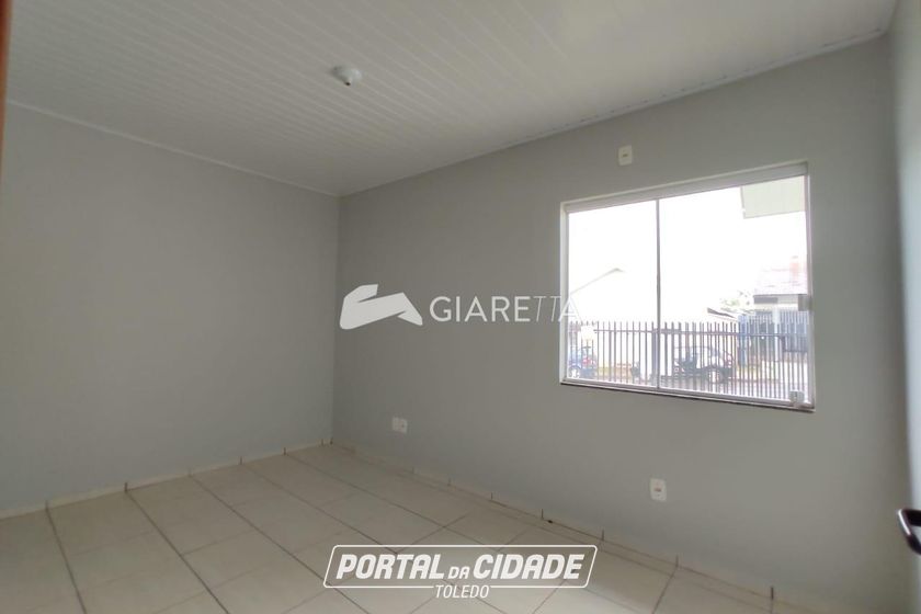 Casa para alugar - 65m&sup2; - JARDIM COOPAGRO