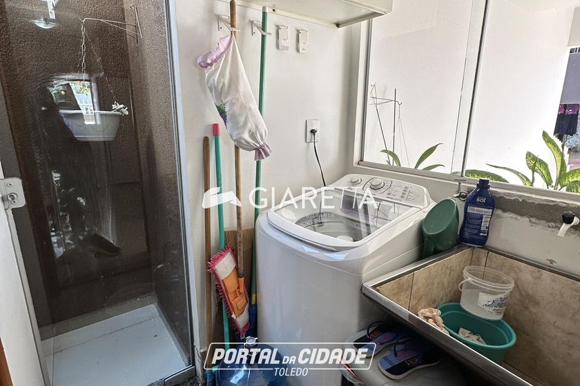 Sobrado &agrave; venda - 71m&sup2; - CENTRO