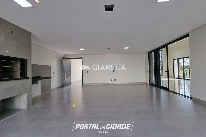 Casa &agrave; venda - 330m&sup2; - VILA INDUSTRIAL