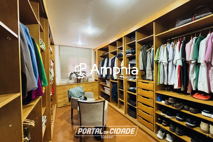 Casa &agrave; venda - 369m&sup2; - Centro