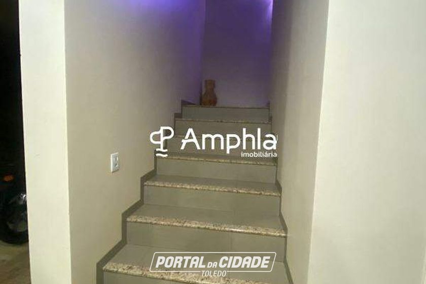 Sobrado &agrave; venda - 223m&sup2; - Alvorada