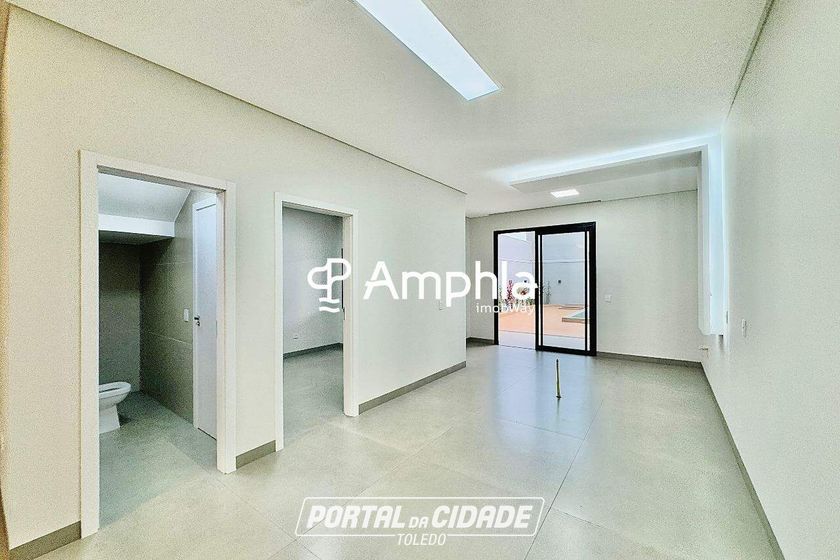 Sobrado &agrave; venda - 217m&sup2; - Recanto Tropical