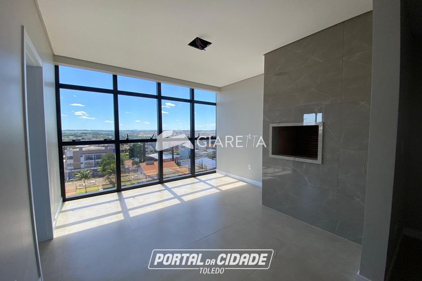Apartamento para alugar - 130m&sup2; - CENTRO