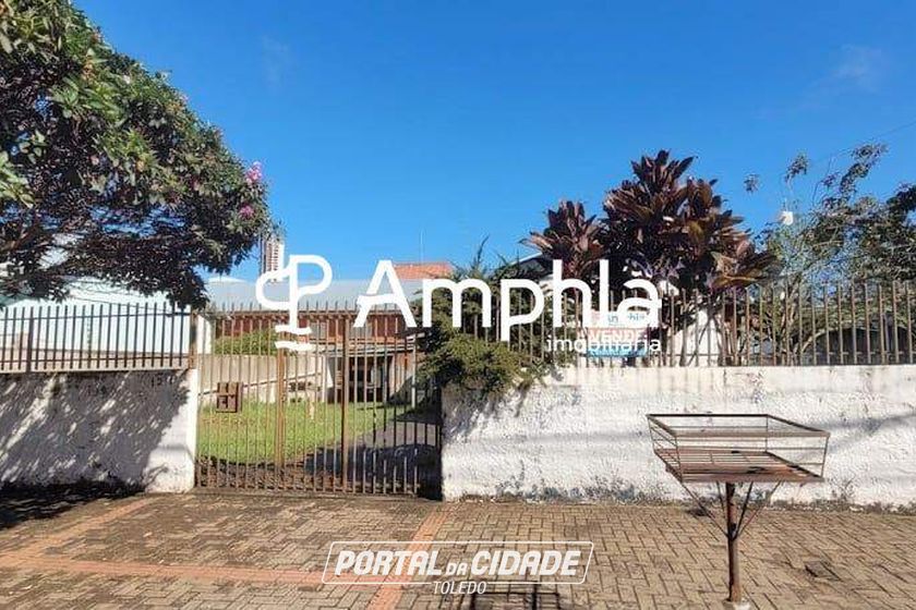 Terreno &agrave; venda - 385m&sup2; - Centro