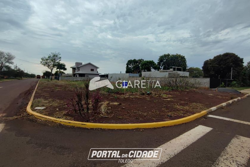 Terreno &agrave; venda - 800m&sup2; - BOM PRINC&Iacute;PIO
