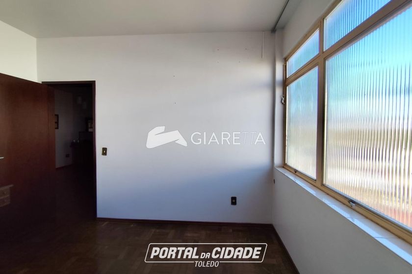 Apartamento para alugar - 120m&sup2; - CENTRO