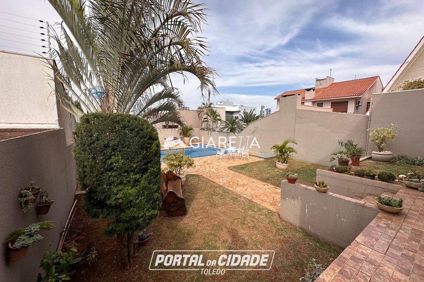 Sobrado para alugar - 257m&sup2; - JARDIM LA SALLE