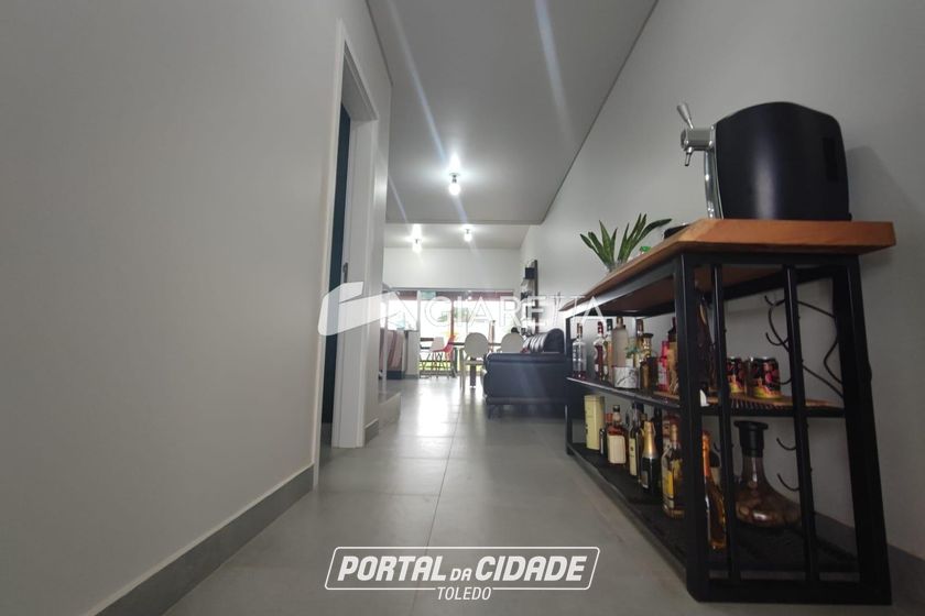 Sobrado &agrave; venda - 129m&sup2; - JARDIM PARIZOTTO