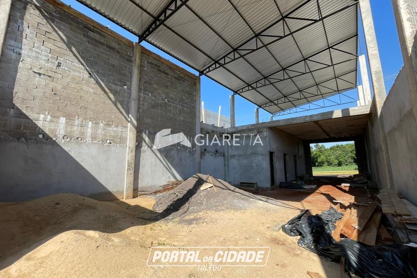 Sal&atilde;o Comercial &agrave; venda - 223m&sup2; - VILA BECKER