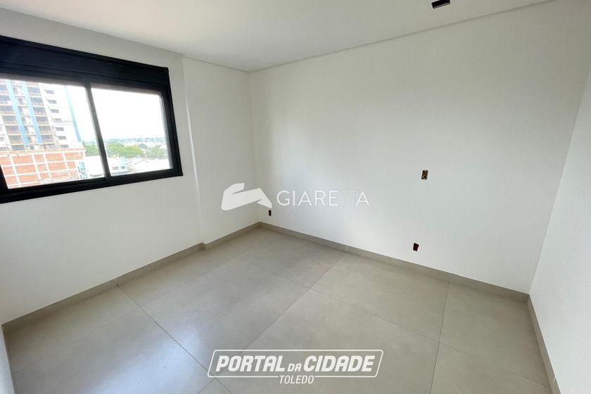 Apartamento para alugar - 111m&sup2; - CENTRO