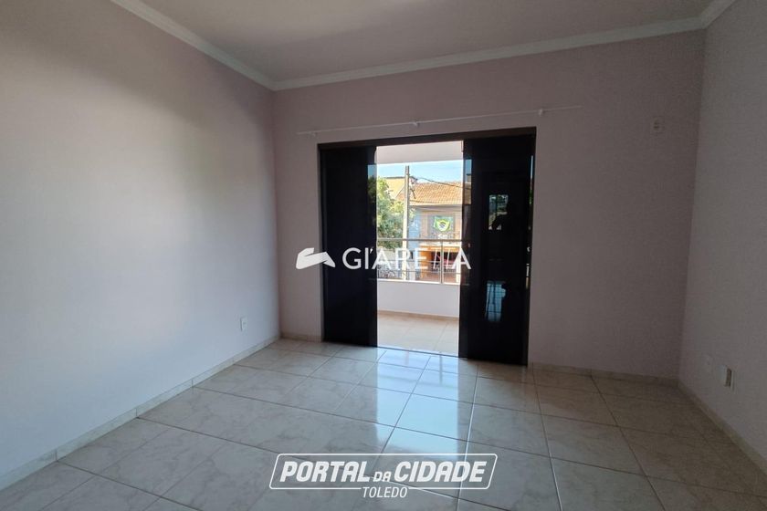 Sobrado para alugar - 124m&sup2; - JARDIM PANCERA