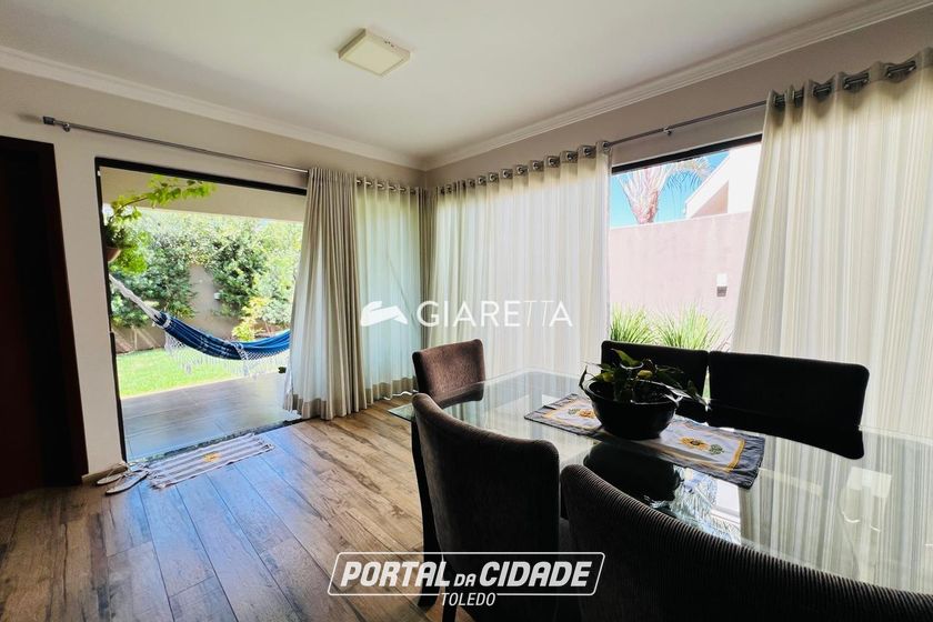 Casa &agrave; venda - 170m&sup2; - VILA INDUSTRIAL