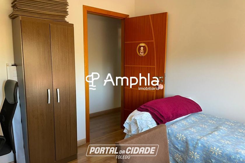 Casa &agrave; venda - 238m&sup2; - Jardim Porto Alegre
