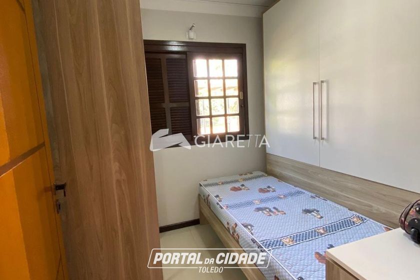 Casa &agrave; venda - 214m&sup2; - CENTRO