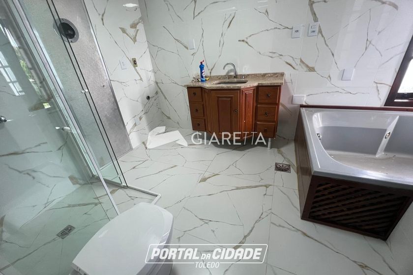 Casa &agrave; venda - 428m&sup2; - VILA INDUSTRIAL