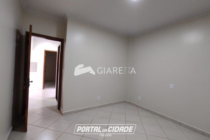 Apartamento para alugar - 90m&sup2; - CENTRO