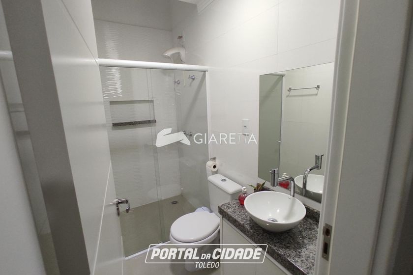 Sobrado &agrave; venda - 131m&sup2; - JARDIM PANCERA
