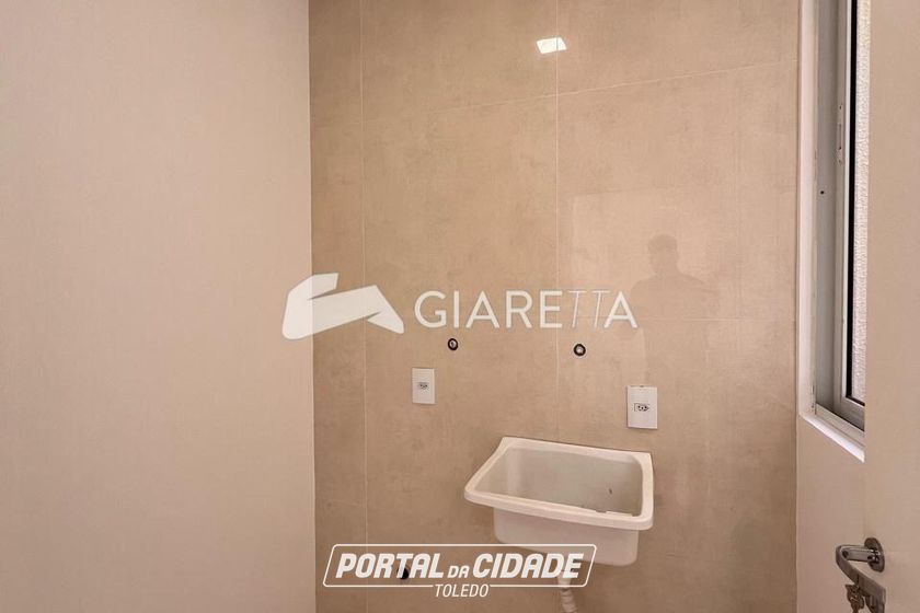 Sobrado &agrave; venda - 83m&sup2; - VILA BECKER