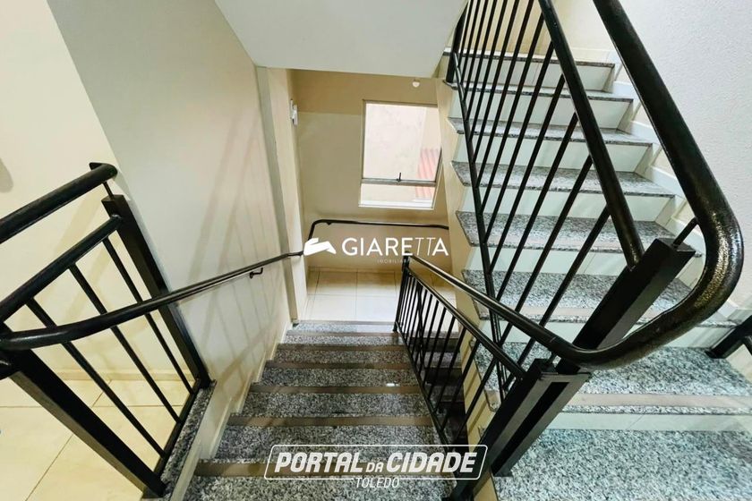 Apartamento para alugar - 60m&sup2; - CENTRO