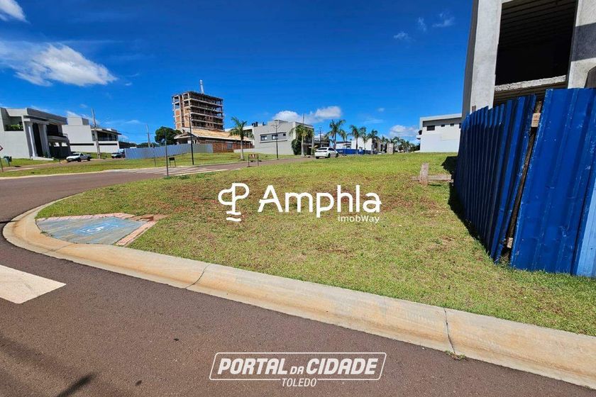 Terreno &agrave; venda - 270m&sup2; - Cancelli