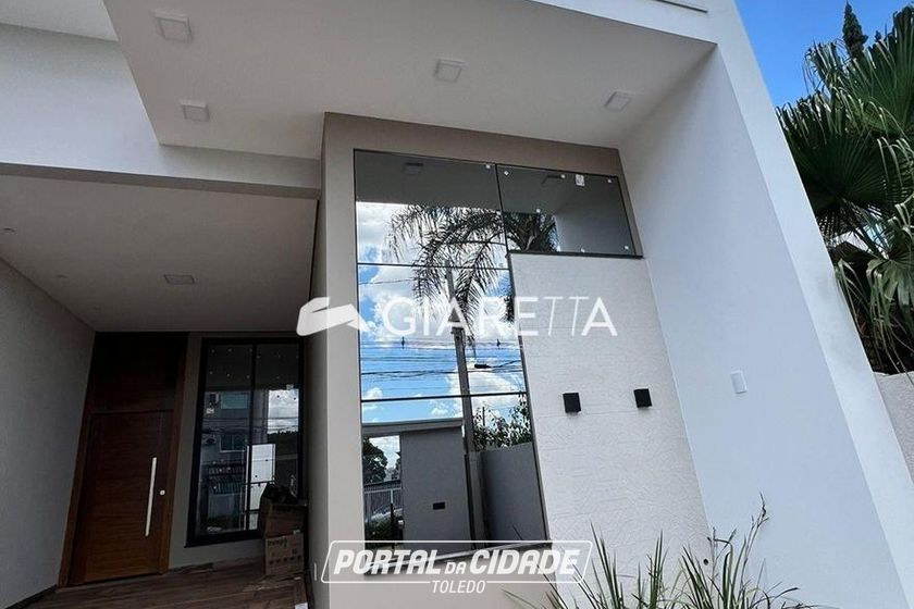 Casa para alugar - 121m&sup2; - JARDIM PANCERA
