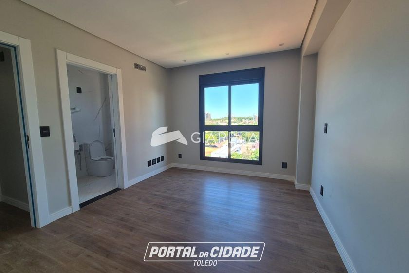 Apartamento &agrave; venda - 175m&sup2; - CENTRO