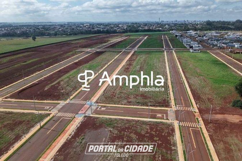 Terreno &agrave; venda - 282m&sup2; - CRISTO REI