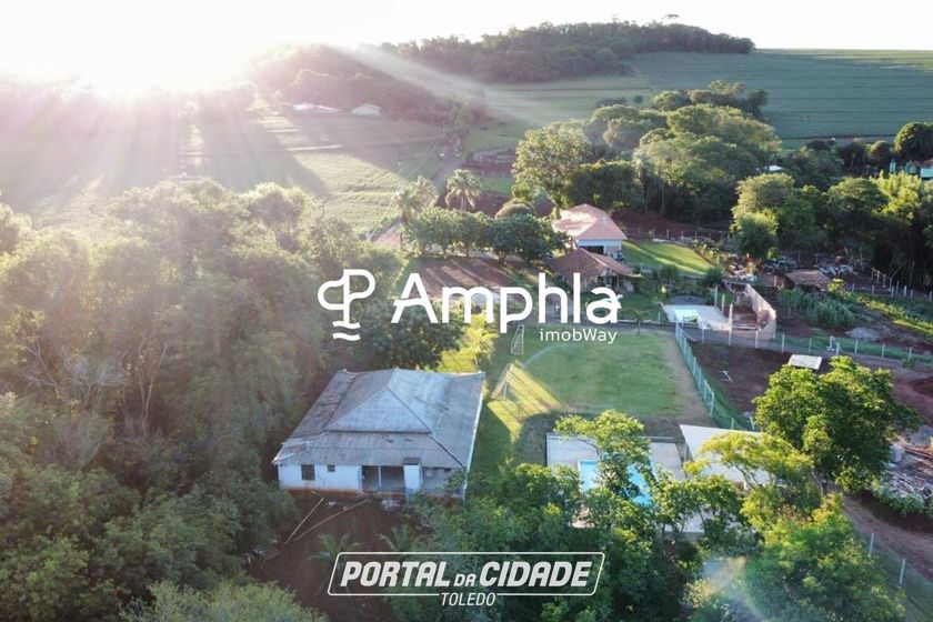 Ch&aacute;cara &agrave; venda - 4000m&sup2; - Centro