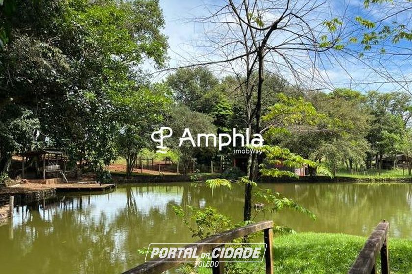 Ch&aacute;cara &agrave; venda - 45351m&sup2; - Zona Rural