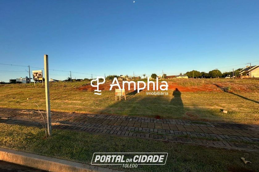 Terreno &agrave; venda - 600m&sup2; - Ana Paula
